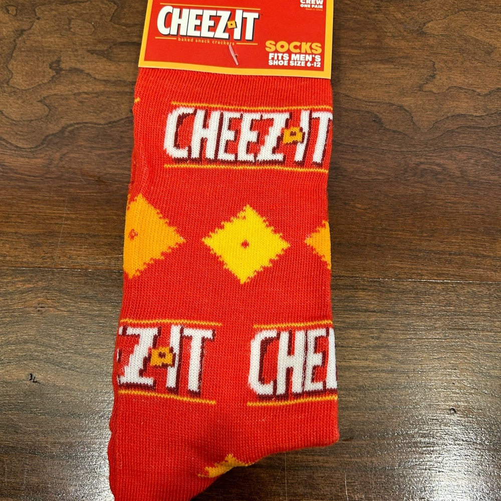 New Crazy Socks Cheez-Its unisex Crew Socks Size 6-12 Men’s